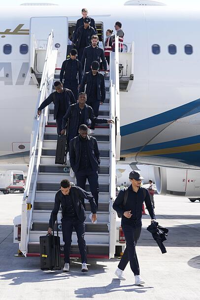 Ankunft in Doha: Die deutsche Nationalelf. Ankunft in Doha: Die deutsche Nationalelf.