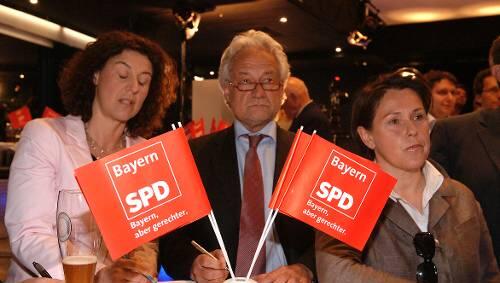 Loser-Laune bei der SPD: Brigitte Meier, Wolfgang Kreissl-Dörfler und Adelheid Rupp. Loser-Laune bei der SPD: Brigitte Meier, Wolfgang Kreissl-Dörfler und Adelheid Rupp.