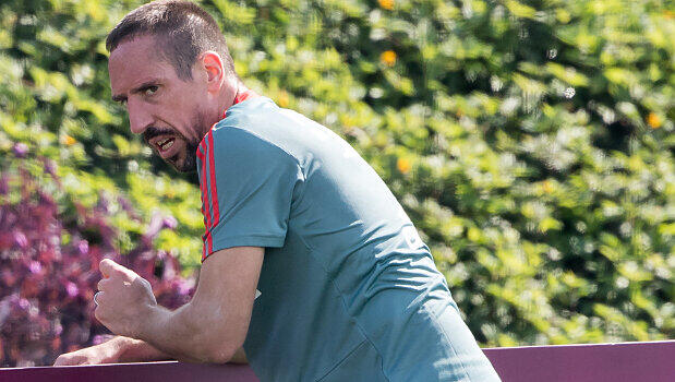 Franck Ribéry am Sonntag im Trainingslager des FC Bayern in Doha. Franck Ribéry am Sonntag im Trainingslager des FC Bayern in Doha.