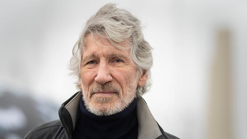 Roger Waters, Mitbegründer und Bassist von Pink Floyd, ist wegen israelkritischer Äußerungen und Aktionen in die Kritik geraten. Roger Waters, Mitbegründer und Bassist von Pink Floyd, ist wegen israelkritischer Äußerungen und Aktionen in die Kritik geraten.