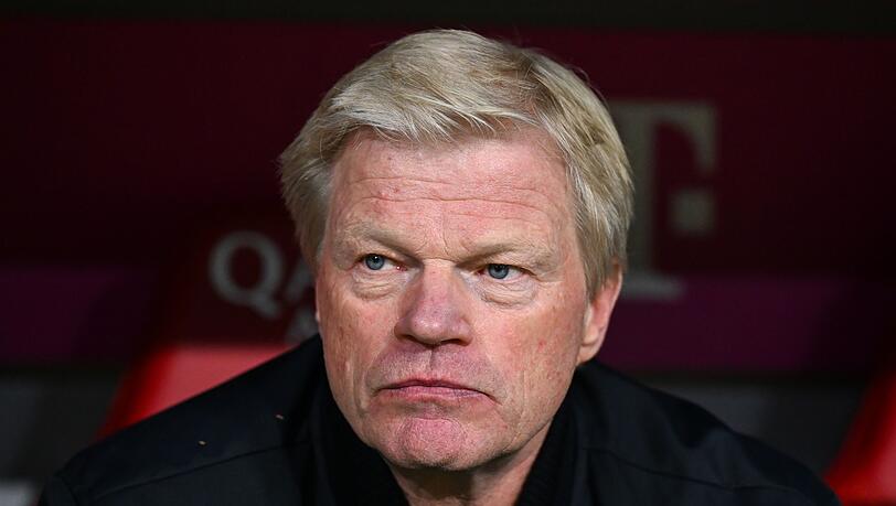 Oliver Kahn, Vorstandsvorsitzender der FC Bayern München AG, kommt vor dem Spiel in das Stadion.