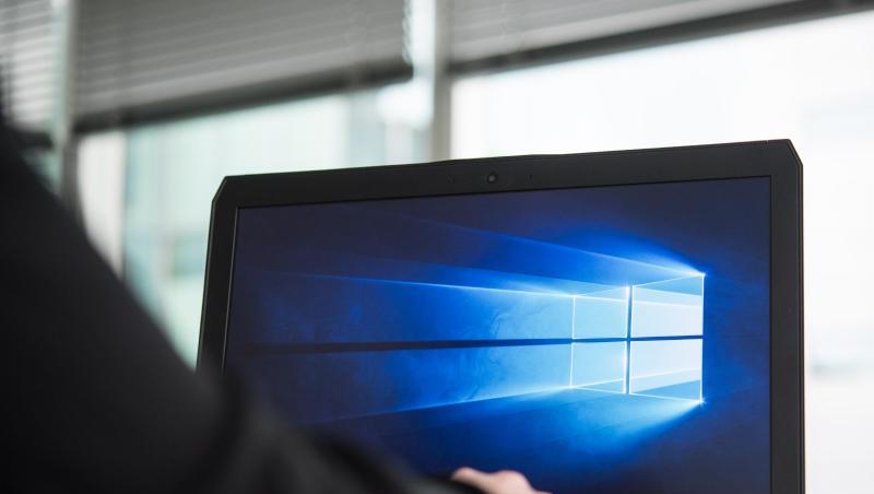 Upgraden auf Windows 10 tut nicht weh und kostet nichts. Wer bei Windows 7 bleibt, setzt sich einem unkalkulierbarem Sicherheitsrisiko aus. Upgraden auf Windows 10 tut nicht weh und kostet nichts. Wer bei Windows 7 bleibt, setzt sich einem unkalkulierbarem Sicherheitsrisiko aus.