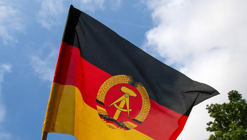 Ein Syrier wollte für Flüchtlinge aus der DDR vor 25 Jahren 225 Mark spenden. Ein Syrier wollte für Flüchtlinge aus der DDR vor 25 Jahren 225 Mark spenden.