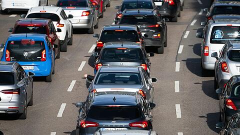 Rund um Ostern wird es wieder voll auf den Autobahnen. (Archivbild)