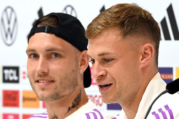 David Raum (l.) und Joshua Kimmich wollen sich von den Spaniern nicht einschüchtern lassen David Raum (l.) und Joshua Kimmich wollen sich von den Spaniern nicht einschüchtern lassen