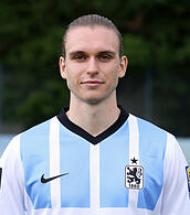 Tim Linsbichler (22) - Mittelstürmer Tim Linsbichler (22) - Mittelstürmer