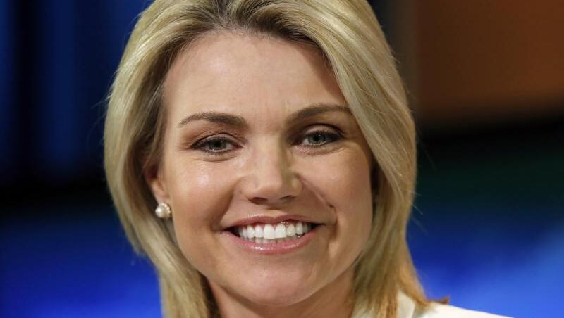 Heather Nauert war Moderatorin bei Fox News, bevor sie Sprecherin des im US-Außenministerium wurde. Heather Nauert war Moderatorin bei Fox News, bevor sie Sprecherin des im US-Außenministerium wurde.