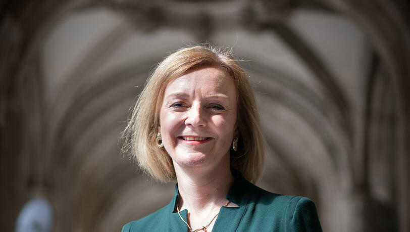 Liz Truss, Außenministerin von Großbritannien und überzeugte Brexiteer,möchte den Premier-Posten für sich gewinnen. Liz Truss, Außenministerin von Großbritannien und überzeugte Brexiteer,möchte den Premier-Posten für sich gewinnen.
