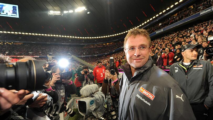 Der heutige Sportdirektor von RB Leipzig erlebte schon Mal eine ganz ähnliche Situation. 2008 war er Trainer von 1899 Hoffenheim. Der heutige Sportdirektor von RB Leipzig erlebte schon Mal eine ganz ähnliche Situation. 2008 war er Trainer von 1899 Hoffenheim.