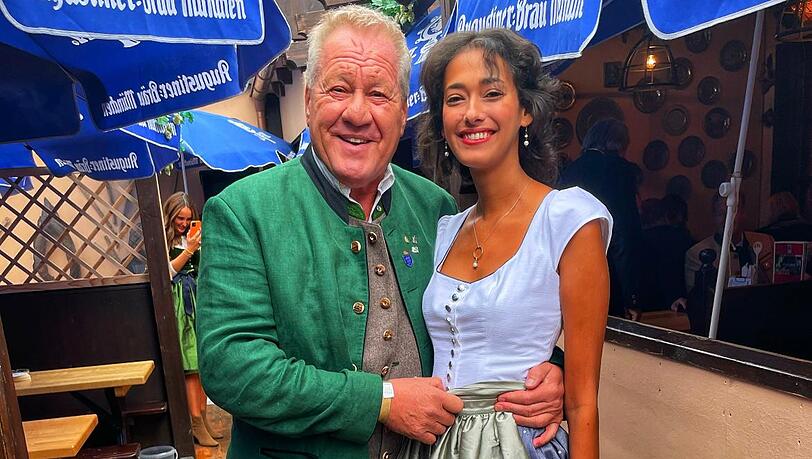 Szene-Wirt Hugo Bachmaier und Freundin Nancy. Szene-Wirt Hugo Bachmaier und Freundin Nancy.