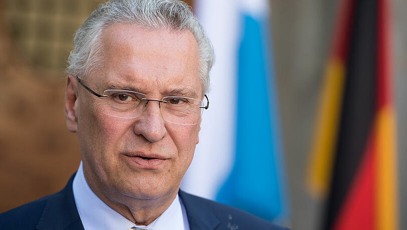 Innenminister Herrmann muss seine Zahlen noch einmal überprüfen. Innenminister Herrmann muss seine Zahlen noch einmal überprüfen.