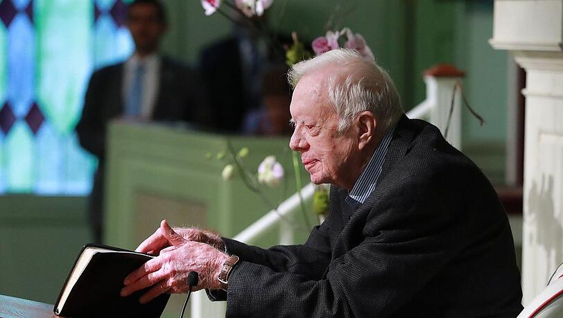 Jimmy Carter befindet sich in Hospizpflege. Jimmy Carter befindet sich in Hospizpflege.