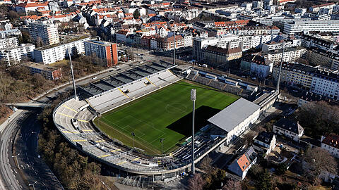 TSV 1860, FC Bayern, Türkgücü und sogar der FC Wacker: Über die Jahre haben schon viele Mannschaften Heimspiele im Grünwalder Stadion ausgetragen. Nun kommt eine weitere hinzu. TSV 1860, FC Bayern, Türkgücü und sogar der FC Wacker: Über die Jahre haben schon viele Mannschaften Heimspiele im Grünwalder Stadion ausgetragen. Nun kommt eine weitere hinzu.