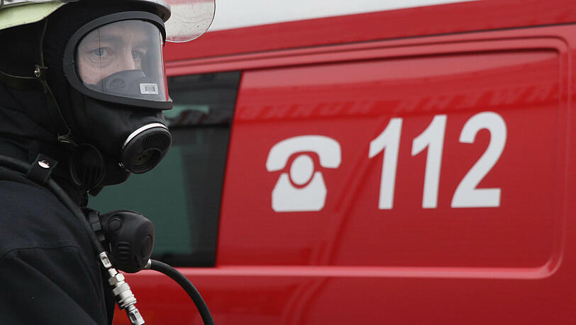 In einem Mehrfamilienhaus in Moosach ist am Montag im Treppenhaus ein Feuer gelegt worden. Von den möglichen Tätern fehlt bislang jede Spur. In einem Mehrfamilienhaus in Moosach ist am Montag im Treppenhaus ein Feuer gelegt worden. Von den möglichen Tätern fehlt bislang jede Spur.