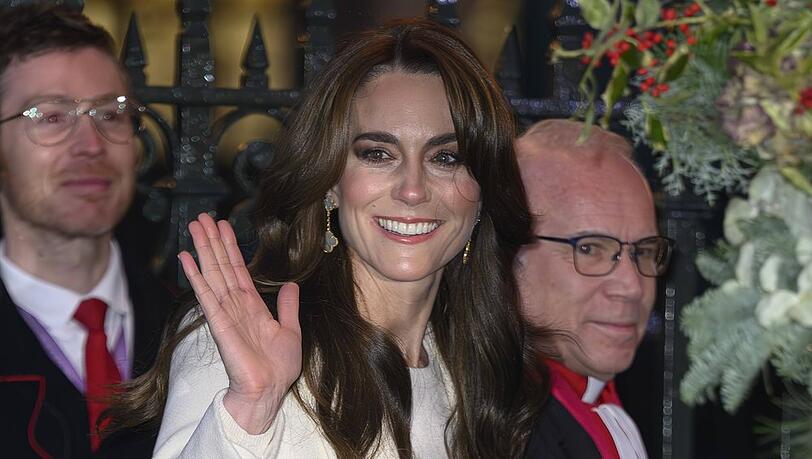 Prinzessin Kate teil Zeichnung für den Weihnachtsgottesdienst in der Westminster Abbey. Prinzessin Kate teil Zeichnung für den Weihnachtsgottesdienst in der Westminster Abbey.