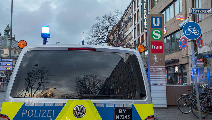 Der Tatverdächtige konnte auf der Sonnenstraße festgenommen werden. (Symbolbild) Der Tatverdächtige konnte auf der Sonnenstraße festgenommen werden. (Symbolbild)