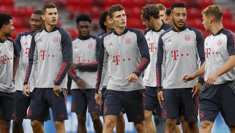 Die Spieler des FC Bayern München während der Trainingseinheit. Die Spieler des FC Bayern München während der Trainingseinheit.
