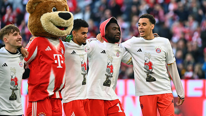 Bleiben jetzt alle Bayern-Stars fit? Lennart Karl, Luis Díaz, Alphonso Davies und Jamal Musiala (v.l.). Bleiben jetzt alle Bayern-Stars fit? Lennart Karl, Luis Díaz, Alphonso Davies und Jamal Musiala (v.l.).