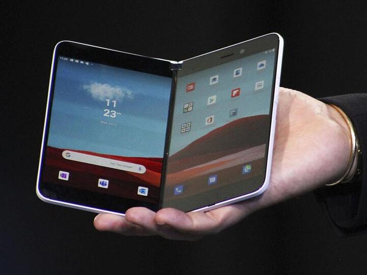 Das faltbare Smartphone Surface Duo von Microsoft Corp.