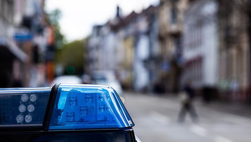 Umfangreiche Suchmaßnahmen der Polizei führten bislang nicht zum Auffinden des älteren Herren. (Symbolbild) Umfangreiche Suchmaßnahmen der Polizei führten bislang nicht zum Auffinden des älteren Herren. (Symbolbild)