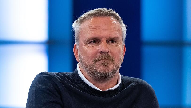 Dietmar Hamann hat Zweifel an einer Rückkehr von Manuel Neuer. Dietmar Hamann hat Zweifel an einer Rückkehr von Manuel Neuer.