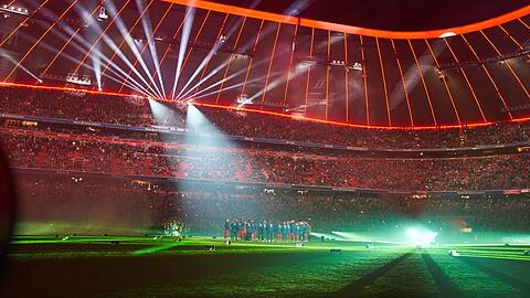Konzertstimmung in der Allianz Arena nach dem letzten Heimspiel des FC Bayern vor der Winterpause Konzertstimmung in der Allianz Arena nach dem letzten Heimspiel des FC Bayern vor der Winterpause