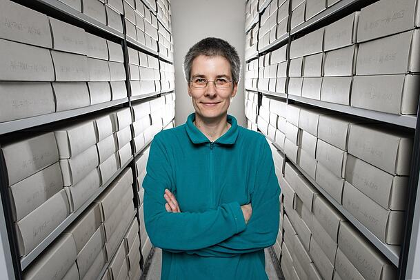 Dr. Jessika Wichner ist die Leiterin des Zentralen Archivs des Deutschen Zentrums für Luft- und Raumfahrt (DLR) in Göttingen. Dr. Jessika Wichner ist die Leiterin des Zentralen Archivs des Deutschen Zentrums für Luft- und Raumfahrt (DLR) in Göttingen.