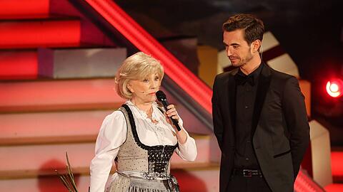 Abschied von der TV-Bühne: Margot Hellwig absolvierte bei Silbereisen im November 2015 ihren letzten Auftritt Abschied von der TV-Bühne: Margot Hellwig absolvierte bei Silbereisen im November 2015 ihren letzten Auftritt