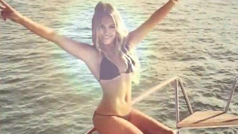 Sylvie Meis stellt ihre tolle Bikinifigur auf einer Yacht zur Schau Sylvie Meis stellt ihre tolle Bikinifigur auf einer Yacht zur Schau
