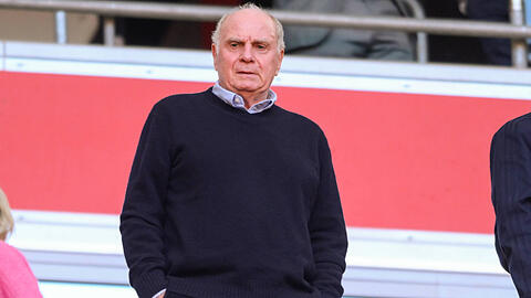 Ehrenpräsident des FC Bayern: Uli Hoeneß. Ehrenpräsident des FC Bayern: Uli Hoeneß.