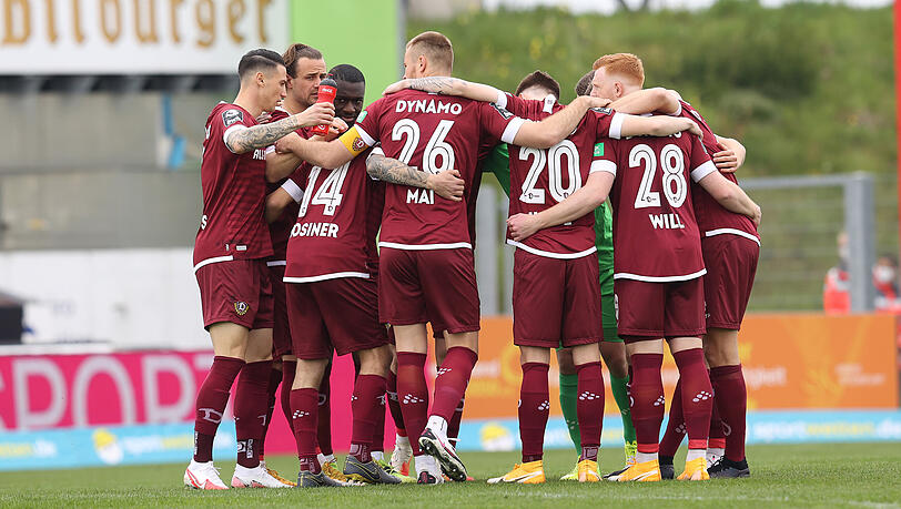 Dynamo Dresden steht aktuell an der Tabellenspitze der 3. Liga. Dynamo Dresden steht aktuell an der Tabellenspitze der 3. Liga.