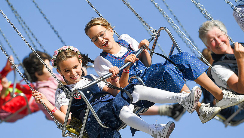 Auch für Kinder ist ein Wiesnbesuch etwas einzigartiges. Auch für Kinder ist ein Wiesnbesuch etwas einzigartiges.