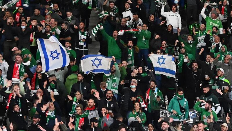 Im Spiel der Conference League zwischen dem 1. FC Union Berlin und Maccabi Haifa kam es zu rassistischen Vorfällen. Im Spiel der Conference League zwischen dem 1. FC Union Berlin und Maccabi Haifa kam es zu rassistischen Vorfällen.