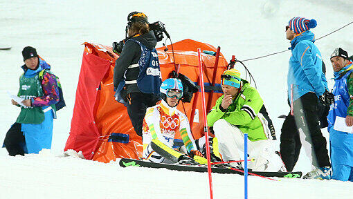 Gold-Traum geplatzt: Felix Neureuther nach dem Ausscheiden beim olympischen Slalom-Wettbewerb! Gold-Traum geplatzt: Felix Neureuther nach dem Ausscheiden beim olympischen Slalom-Wettbewerb!