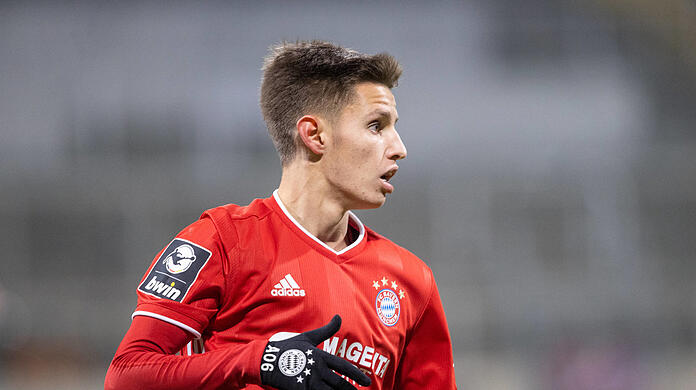 Nomen est omen: Wie sein berühmter (Fast-)Namensvetter soll auch Thiago Dantas einmal die Mittelfeld-Zukunft des FC Bayern spielen. Nomen est omen: Wie sein berühmter (Fast-)Namensvetter soll auch Thiago Dantas einmal die Mittelfeld-Zukunft des FC Bayern spielen.