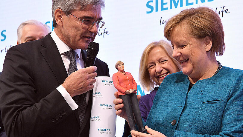 Mini-Merkel auf der Hannover Messe. Mini-Merkel auf der Hannover Messe.