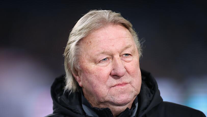 Horst Hrubesch. Horst Hrubesch.