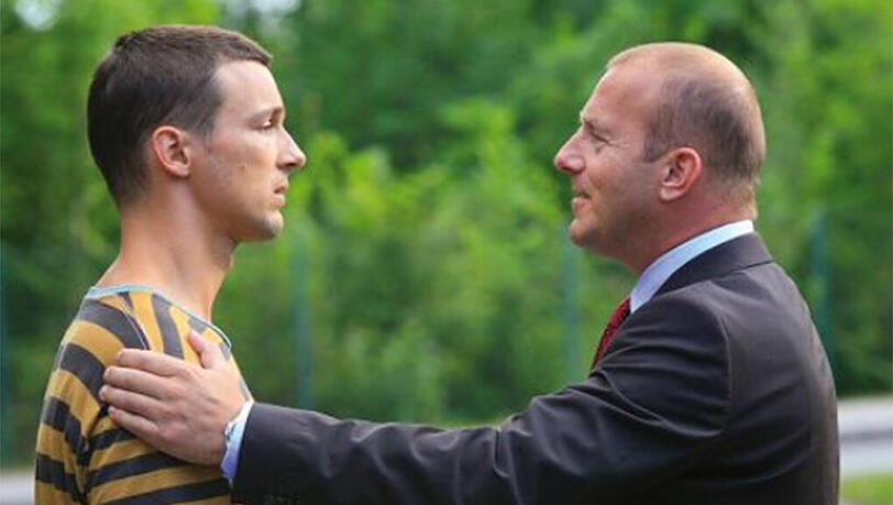 Vincent (Florian David Fitz, l.) wurde von seinem Vater Robert (Heino Ferch) in ein Therapiezentrum abgeschoben. Vincent (Florian David Fitz, l.) wurde von seinem Vater Robert (Heino Ferch) in ein Therapiezentrum abgeschoben.