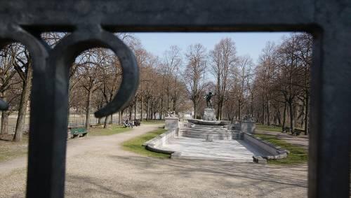 Ein Kiosk und ein regelmäßiger Kulturstrand am Vater-Rhein-Brunnen - das wurde jetzt im Stadtrat beantragt. Ein Kiosk und ein regelmäßiger Kulturstrand am Vater-Rhein-Brunnen - das wurde jetzt im Stadtrat beantragt.