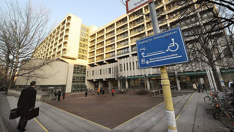 Das Gerichtsgebäude für das Amtsgericht, das Landgericht I und II in München, das Oberlandesgericht und die Staatsanwaltschaft: Hier fand am Dienstagmorgen der Prozessauftakt statt. Hier fand am Mittwoch die Urteilsverkündung statt. (Archivbild) Das Gerichtsgebäude für das Amtsgericht, das Landgericht I und II in München, das Oberlandesgericht und die Staatsanwaltschaft: Hier fand am Dienstagmorgen der Prozessauftakt statt. Hier fand am Mittwoch die Urteilsverkündung statt. (Archivbild)