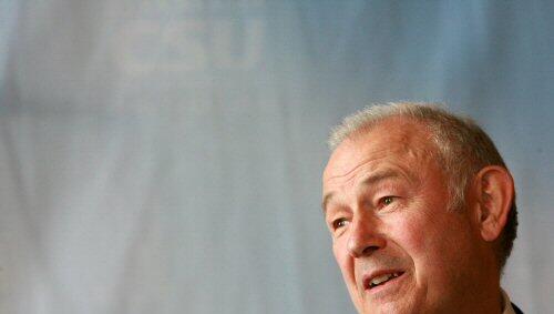 Beckstein will kein Risiko für Bayern. Beckstein will kein Risiko für Bayern.