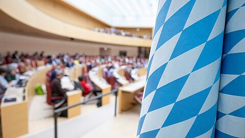 Drei Tage lang wird im Landtag über den Haushalt diskutiert. (Archivbild) Drei Tage lang wird im Landtag über den Haushalt diskutiert. (Archivbild)