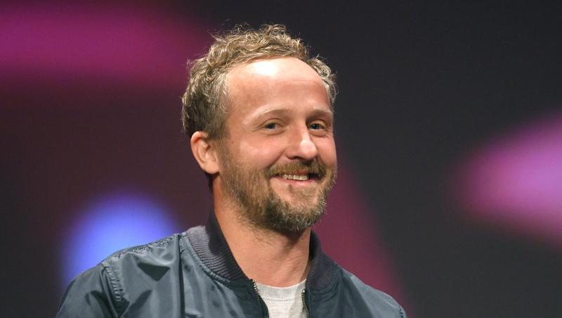Maximilian Brückner sieht die Vorteile von einer Trannung auf Zeit.