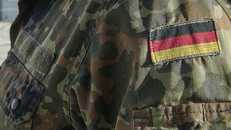 Geht es nach der CSU, sollen Bundeswehrsoldaten auch in Deutschland zum Einsatz kommen. Geht es nach der CSU, sollen Bundeswehrsoldaten auch in Deutschland zum Einsatz kommen.