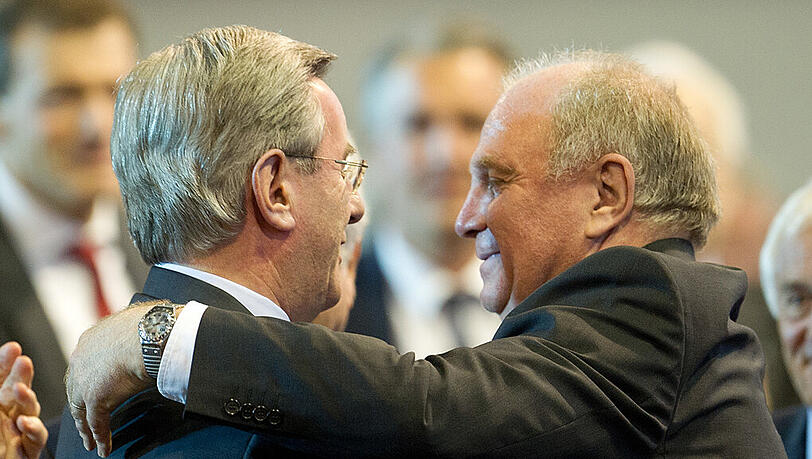 Karl Hopfner (l.) und Uli Hoeneß: Wie regeln sie die nachfolge an der Spitze des FC Bayern München? Karl Hopfner (l.) und Uli Hoeneß: Wie regeln sie die nachfolge an der Spitze des FC Bayern München?