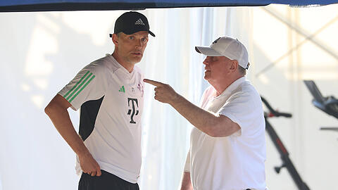 Bayern-Trainer Thomas Tuchel mit Ehrenpräsident Uli Hoeneß. (Archivbild) Bayern-Trainer Thomas Tuchel mit Ehrenpräsident Uli Hoeneß. (Archivbild)