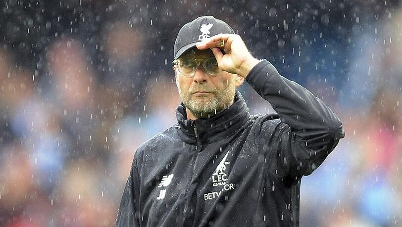 Jürgen Klopp musste am Mittwoch ins Krankenhaus eingeliefert werden. Jürgen Klopp musste am Mittwoch ins Krankenhaus eingeliefert werden.