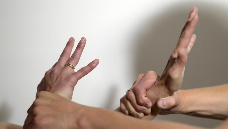 In Berlin gibt es nach Angaben der Bundesfamilienministerin einen Anstieg der Anzeigen wegen häuslicher Gewalt. In Berlin gibt es nach Angaben der Bundesfamilienministerin einen Anstieg der Anzeigen wegen häuslicher Gewalt.