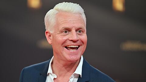 Hellblonde Haare, gute Laune: Guido Cantz ist ein bekannter deutscher TV-Moderator. Hellblonde Haare, gute Laune: Guido Cantz ist ein bekannter deutscher TV-Moderator.
