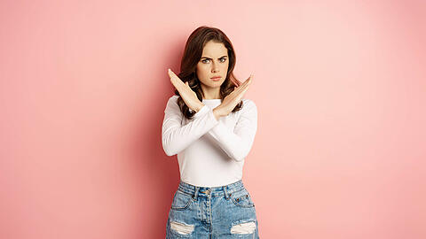 Kinder? Nein danke, wir schützen lieber das Klima! Das sagen Aktivistinnen der "Birth-Strike"-Bewegung. Kinder? Nein danke, wir schützen lieber das Klima! Das sagen Aktivistinnen der "Birth-Strike"-Bewegung.